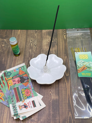 Money drawing incense sticks